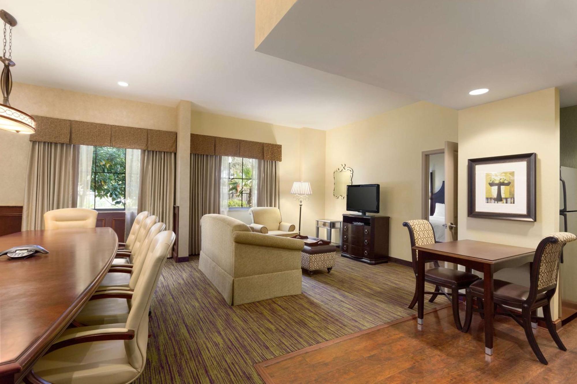 Homewood Suites Lafayette-Airport Exterior photo
