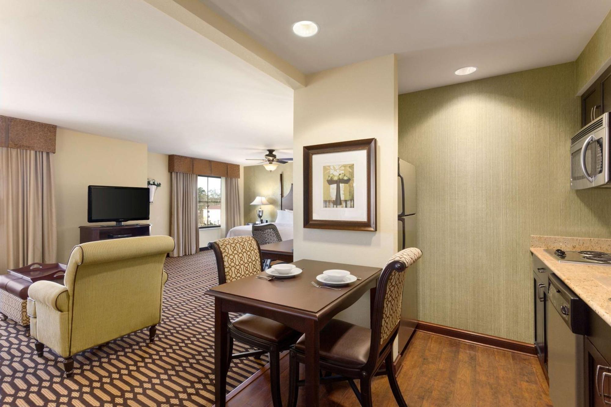 Homewood Suites Lafayette-Airport Exterior photo