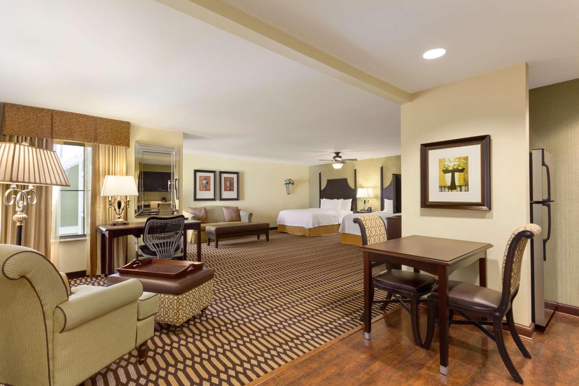 Homewood Suites Lafayette-Airport Exterior photo